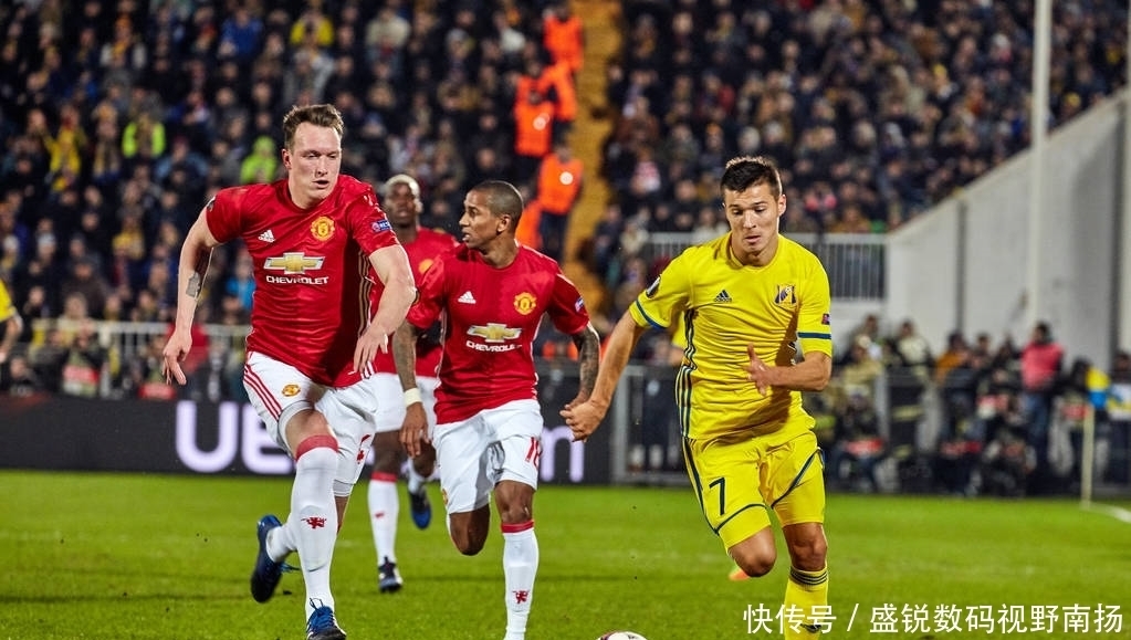 更是两代羽 更是两代羽